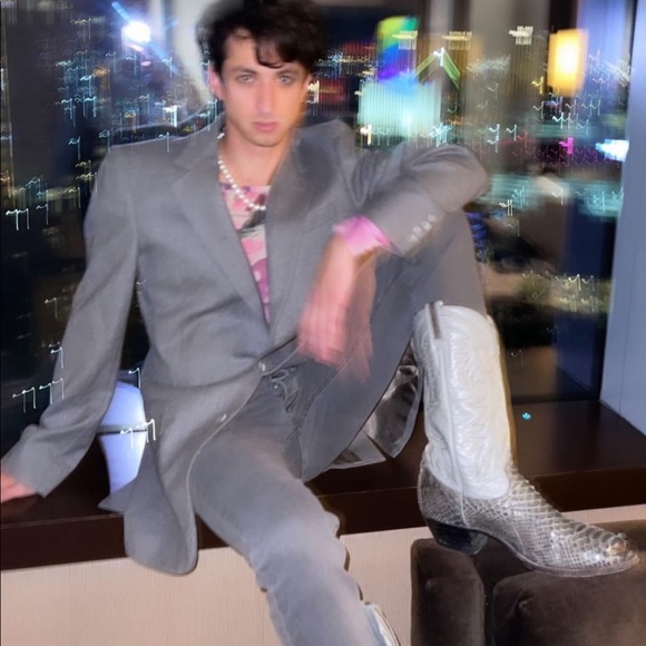 Meet Your Posher, David - Picture 5 of 12